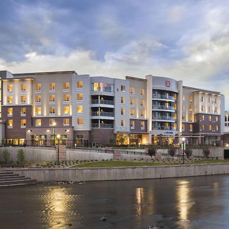 Hilton Garden Inn Sioux Falls Downtown Екстериор снимка
