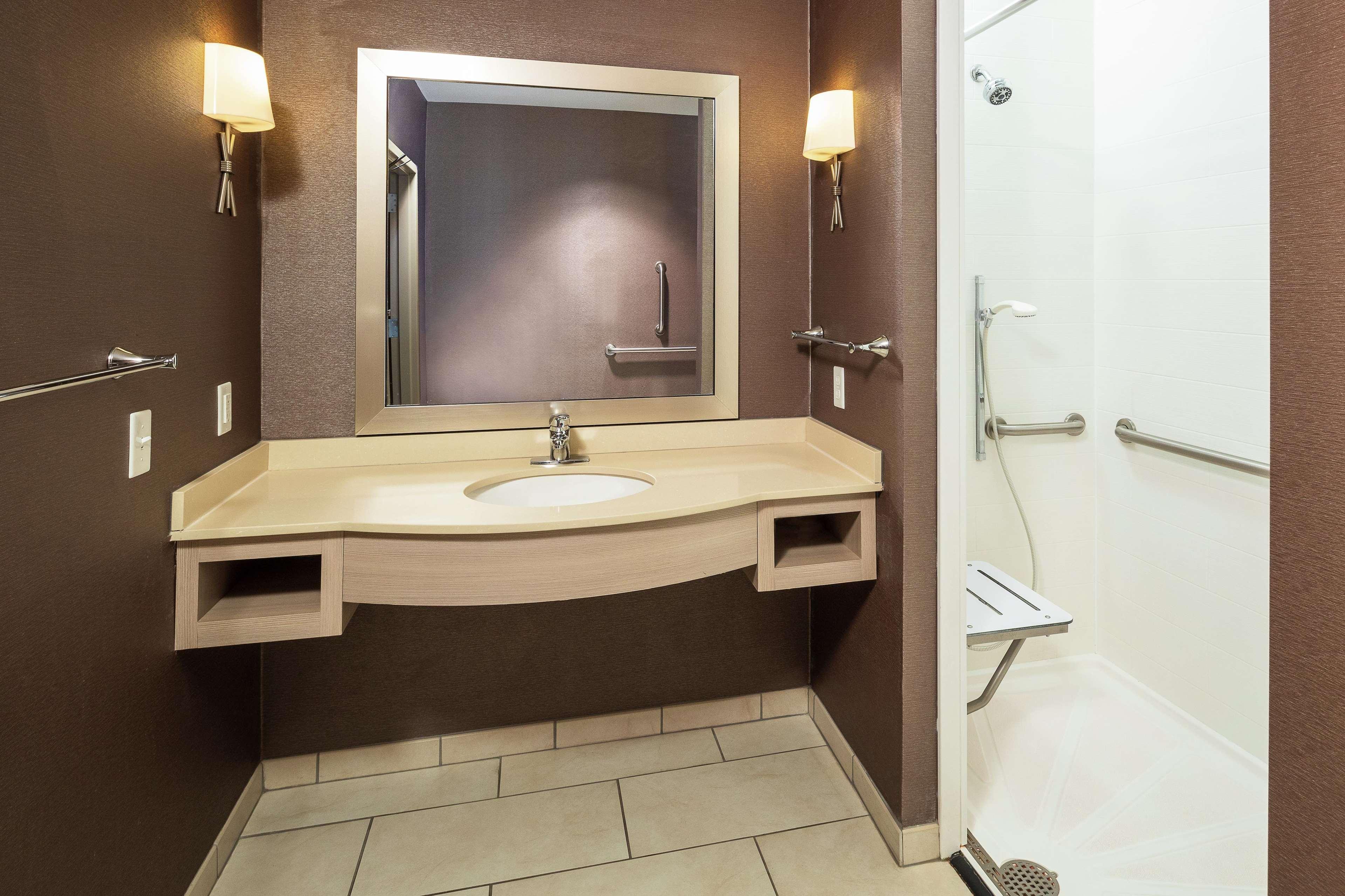 Hilton Garden Inn Sioux Falls Downtown Екстериор снимка