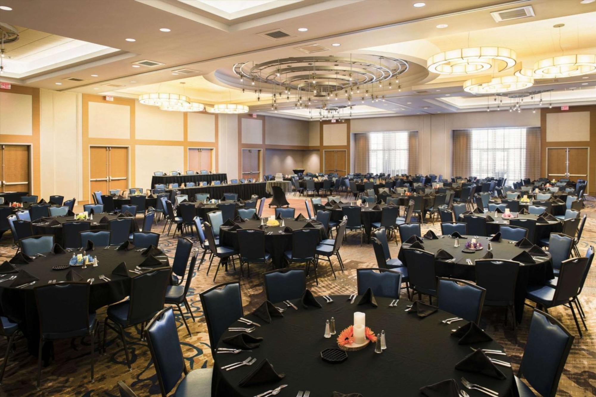 Hilton Garden Inn Sioux Falls Downtown Екстериор снимка