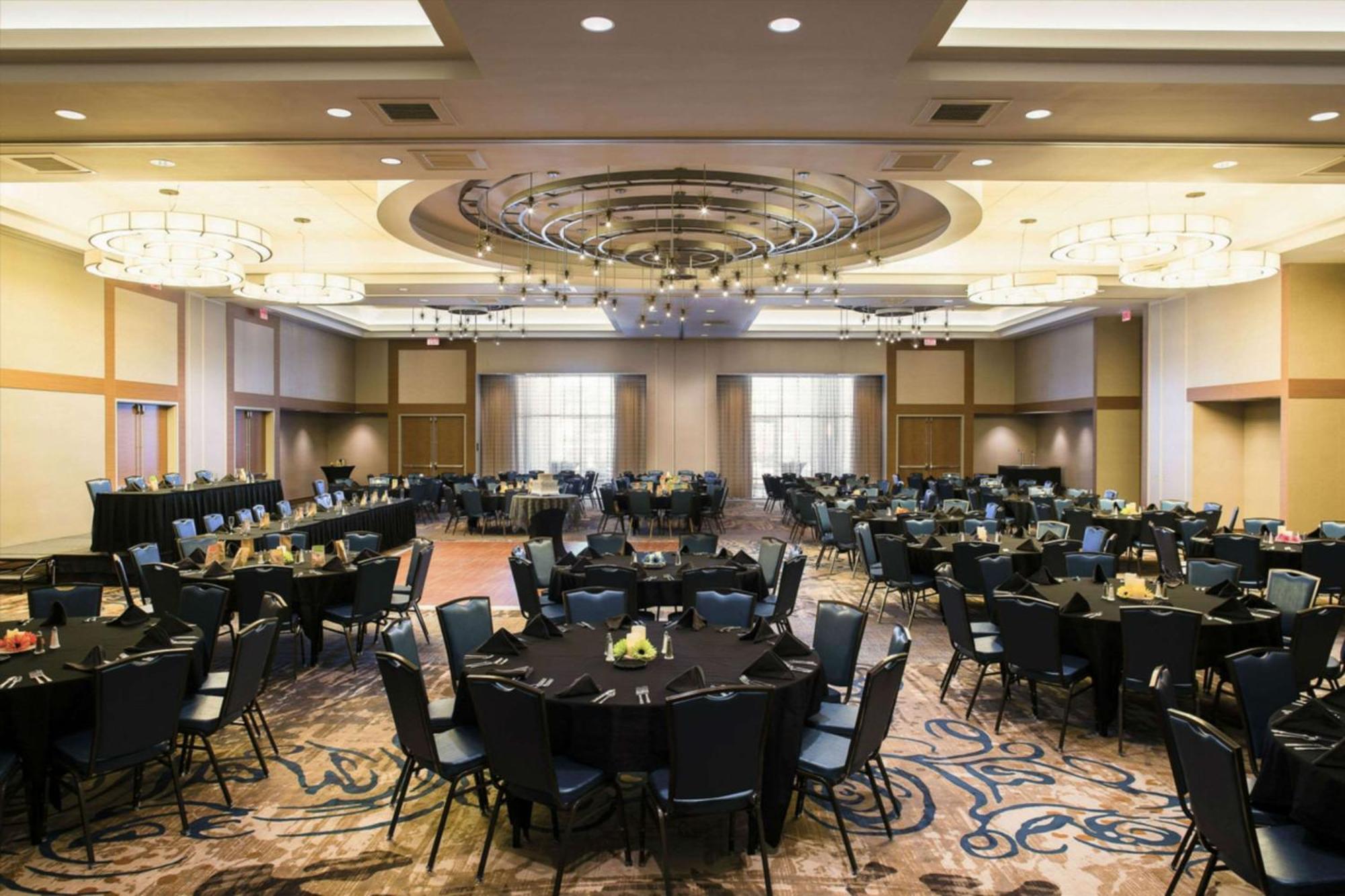 Hilton Garden Inn Sioux Falls Downtown Екстериор снимка