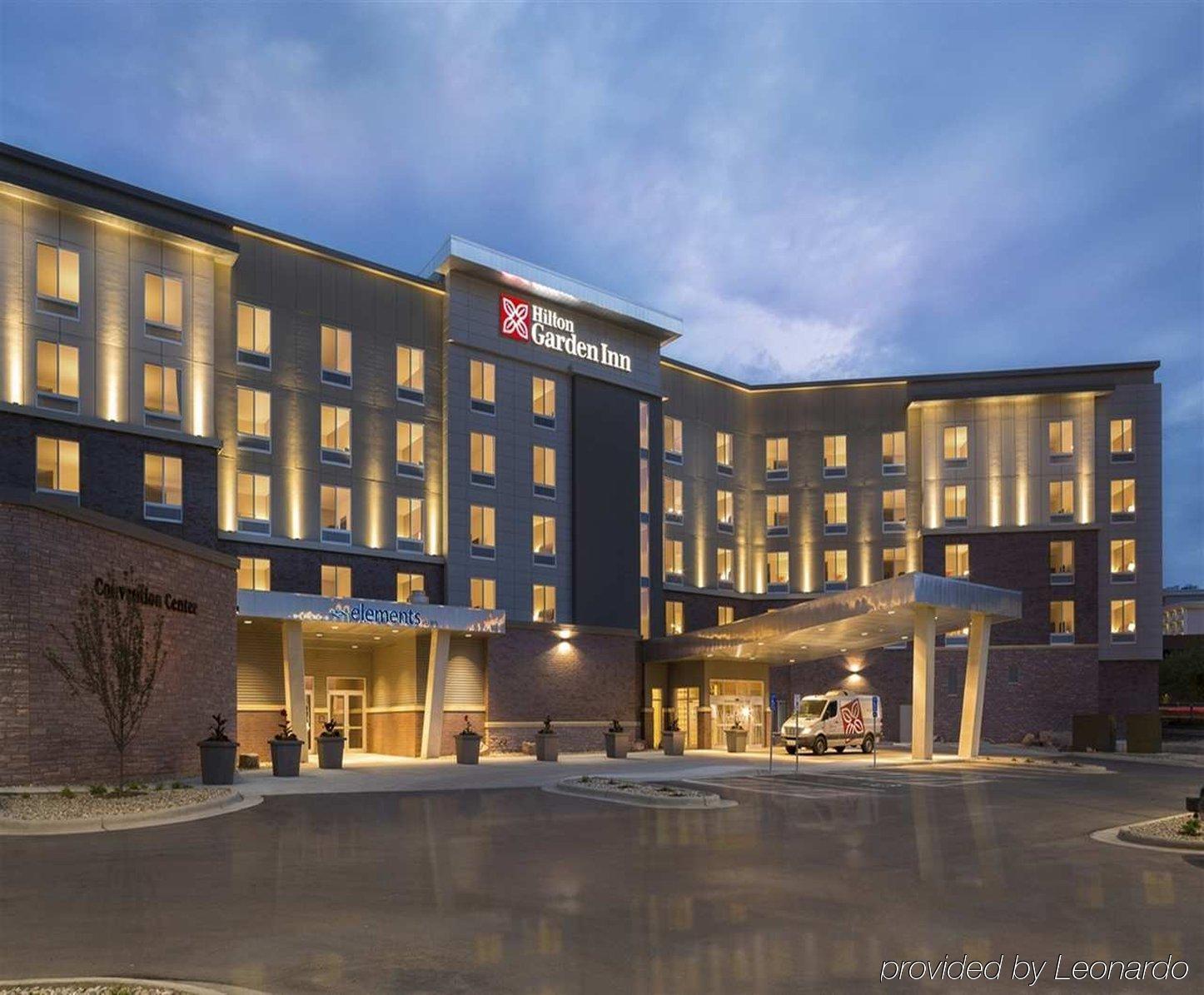 Hilton Garden Inn Sioux Falls Downtown Екстериор снимка